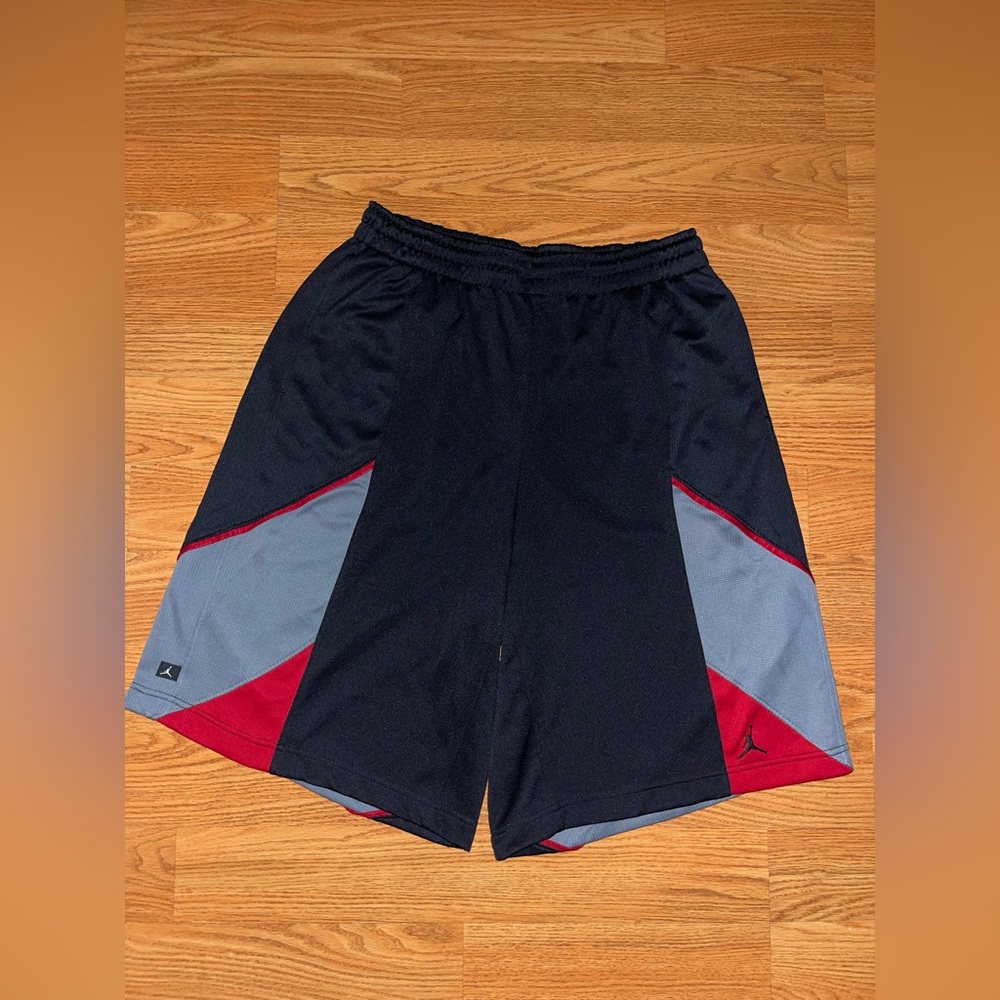 Rare Nike Air Jordan Basketball Shorts XL Men’s Black Red Grey Retro